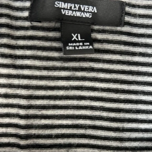 Simply vera Vera Wang black and gray, striped blouse, size XL. Super soft.Cute - Picture 3 of 10